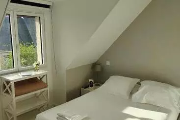 호텔 Hôtel Restaurant La Voile Bleue