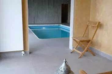 Отель Logis Hôtel Notre Dame   Restaurant Ouvert Midi Et Soir Sauf Dimanche Soir