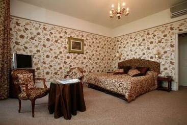 فندق Château De Castel Novel