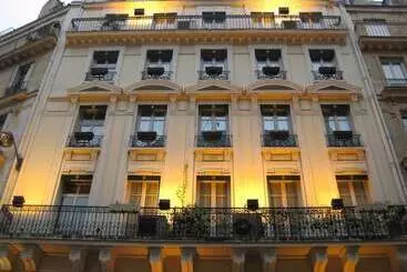 בית מלון כפרי Queens Boutique Hôtel