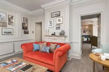 בית מלון כפרי Lansdown Grove