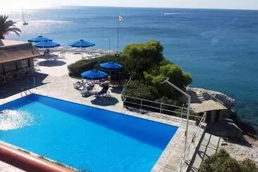 هتل Apollo Resort