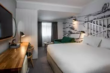 North Lakes Hotel And Spa