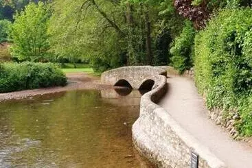 בית מלון כפרי Simonsbath House