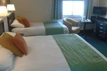 Отель The Strathdon