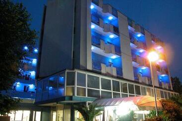 Dasamo Hotel   Dada Hotels