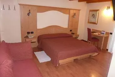 ホテル B&b La Montanara