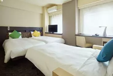 Отель Mitsui Garden  Osaka Yodoyabashi