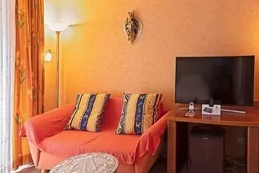 هتل Hostellerie Val Fleuri