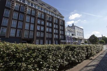 Отель Golden Tulip West Ende