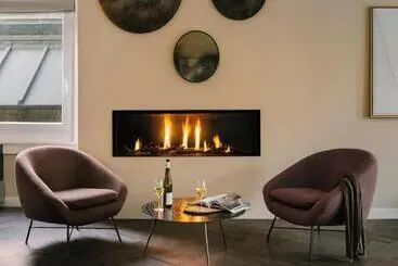 S&A Vondel Park Hotel