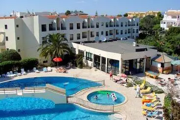アパートホテル Clube Alvorferias
