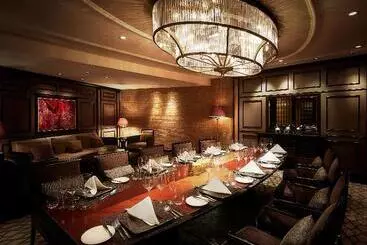 Hotel Sofitel Philippine Plaza Manila