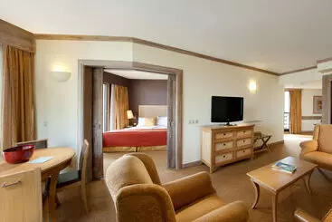 Suite Hotel Eden Mar Portobay