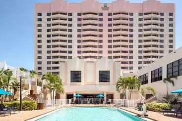 فندق Embassy Suites By Hilton Tampa Airport Westshore