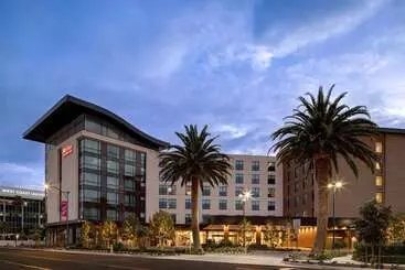 Отель Home2suites By Hilton Anaheim Resort