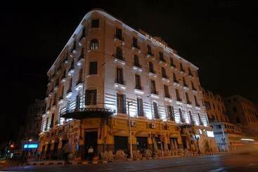 Le Metropole Luxury Heritage Hotel Since 1902 By Paradise Inn Group