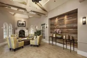 בית מלון כפרי Half Moon Bay Lodge