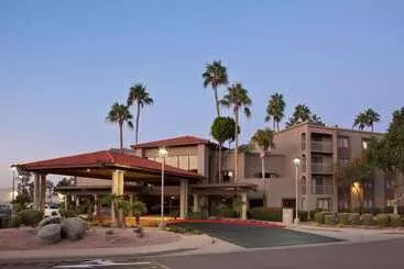 هتل Best Western Plus Scottsdale Thunderbird Suites