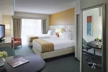 Отель Coconut Waikiki