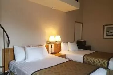 호텔 Rivertree Inn & Suites