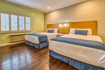 فندق Hollywood City Inn