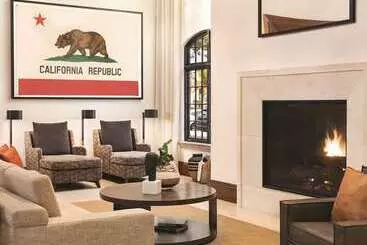 리조트 Zachari Dunes On Mandalay Beach, Curio Collection By Hilton