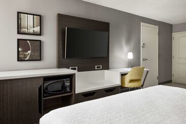 فندق Hampton Inn Chicagoo Hare International Airport