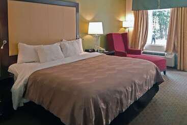 فندق Quality Inn