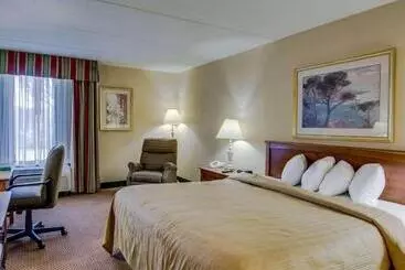 Quality Hotel And Conference Center