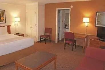 فندق Baymont By Wyndham San Antonio South Park