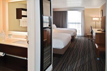 فندق Doubletree By Hilton Helena Downtown