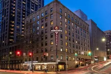 Executive Hotel Pacific