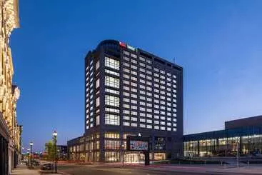 فندق Hilton Garden Inn Toledo Downtown