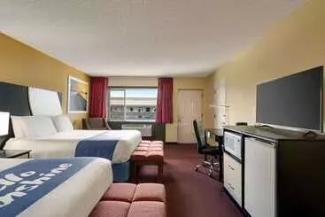 בית מלון כפרי Days Inn By Wyndham Bend