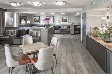 هتل Hilton Sacramento Arden West