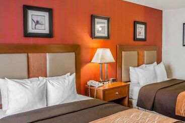 فندق Quality Inn Harrisburg Downtown Riverfront