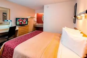 Отель Red Roof Inn Buffalo   Hamburg/ I 90