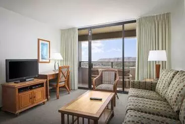 Отель Aston Waikiki Sunset