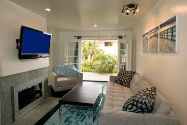 فندق Oceanside Marina Suites A Waterfront