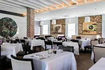 Otel The Vendue, Downtown Art