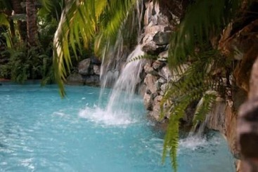 هتل Kariwak Village Holistic Haven And