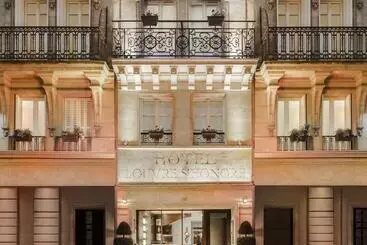 ホテル Louvre Saint Honore