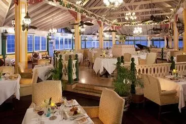 Hotel Sandals Halcyon   All Inclusive Couples Only