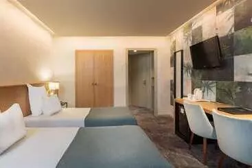 בית מלון כפרי Domaine Du Gouverneur, Hôtel, Restaurant & Golf