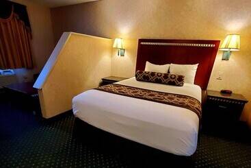 酒店 Triplodge Of Santa Clarita