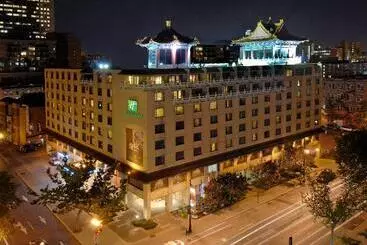 ホテル Holiday Inn Montreal Centre Ville Downtown, An Ihg