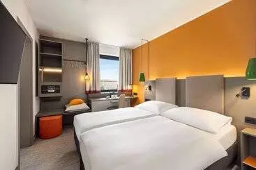 בית מלון כפרי Vienna House Easy By Wyndham Cracow