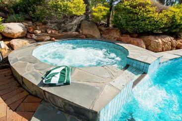 Hotel Clare Country Club