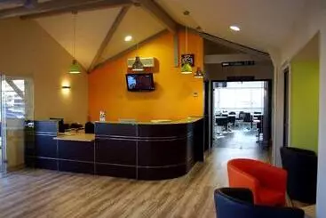 Otel Kyriad Montauban